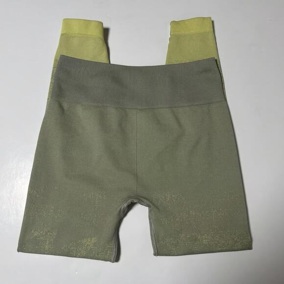 Gymshark Adapt Ombre Seamless Legging - Picture 2 of 7